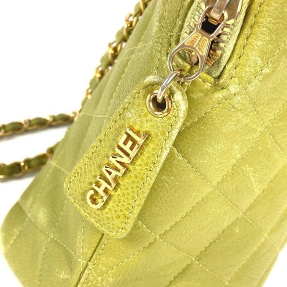 CHANEL vintage Matelasse Double Chain Tote Bag Quilted Shoulder Bag - Picture 13 of 16